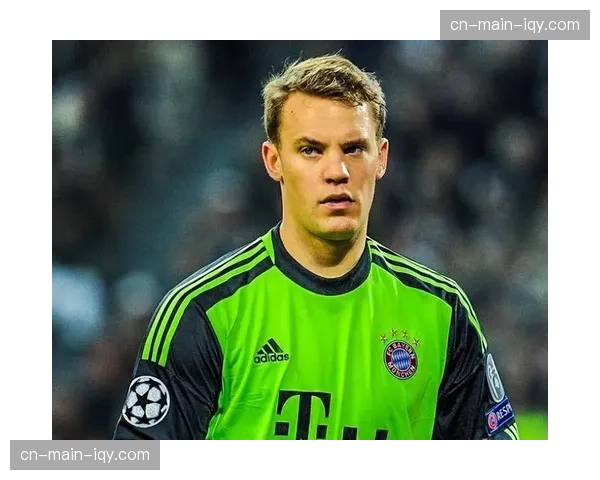 特写:诺伊尔神扑后怒吼,稳住拜仁后防助球队守住胜果 特写:诺伊尔神扑后怒吼,稳住拜仁后防助球队守住胜果