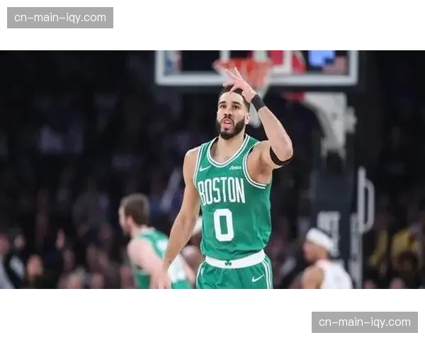 战报：凯尔特人第三节一波流击溃热火，塔图姆单节20分