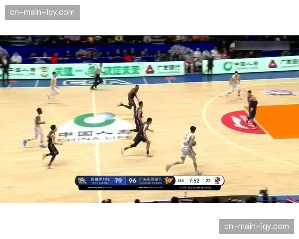 “报道：英超裁判委员会将开会研讨防守三区内的身体接触犯规标准”